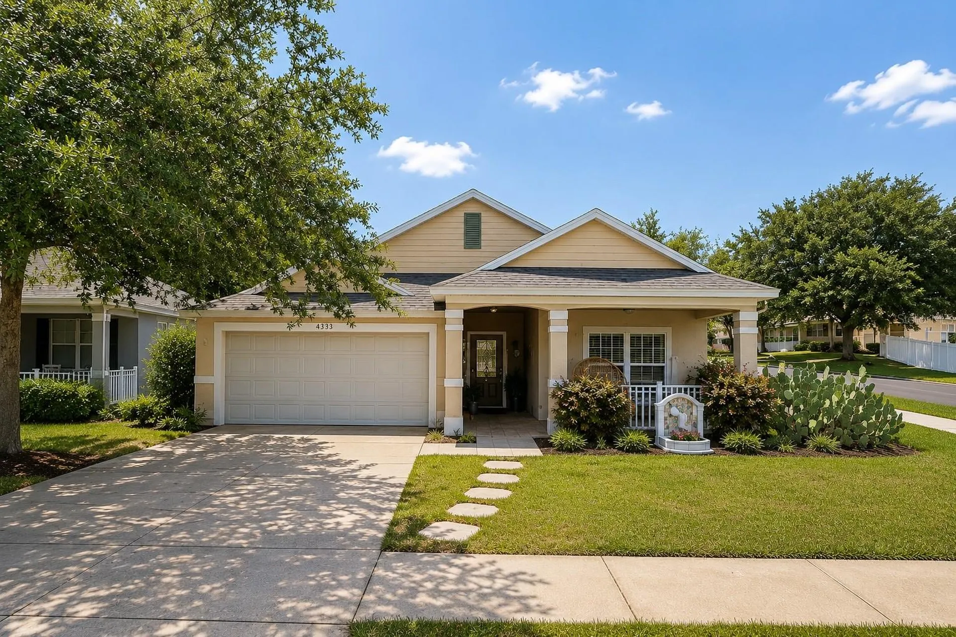 1333 Kellogg Drive Tavares FL 32778