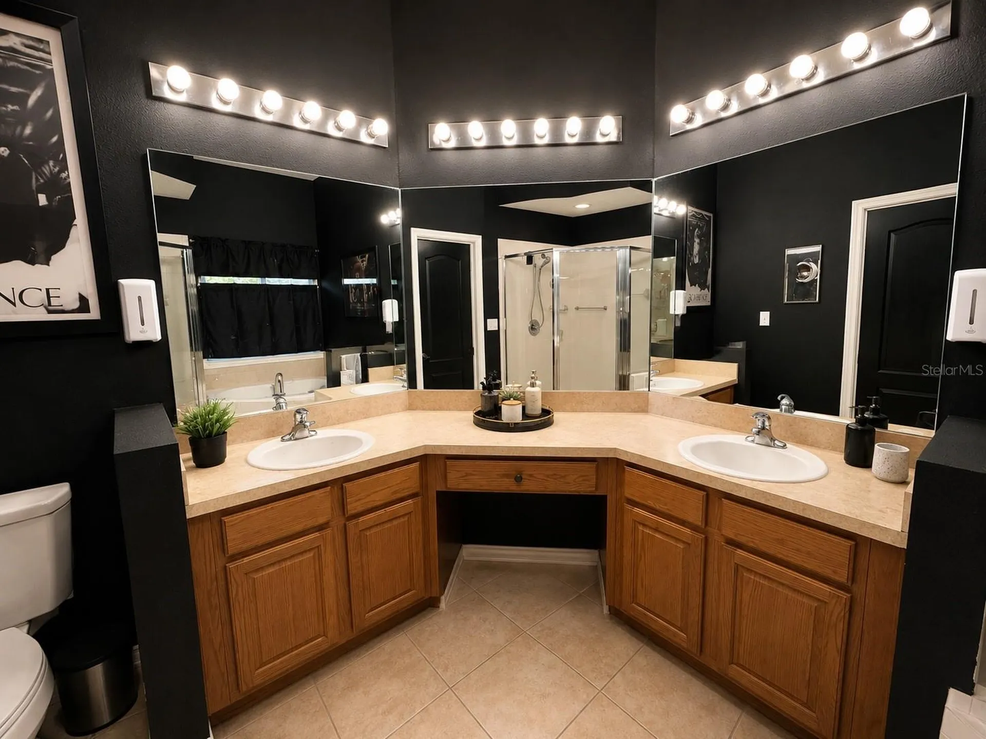 1333 Kellogg Drive Tavares FL 32778