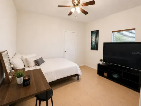 1333 Kellogg Drive Tavares FL 32778