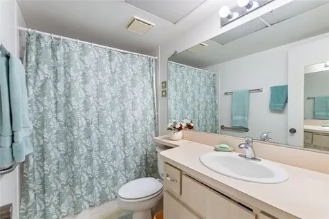 206 La Casa Lake Wales FL 33898