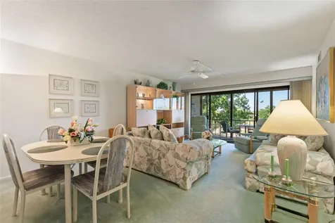 206 La Casa Lake Wales FL 33898