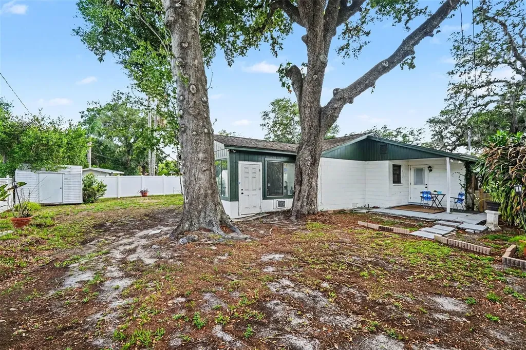 8115 N Ola Avenue Tampa FL 33604