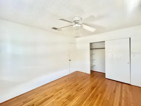 631 45th Avenue N St Petersburg FL 33703