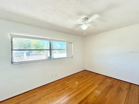 631 45th Avenue N St Petersburg FL 33703