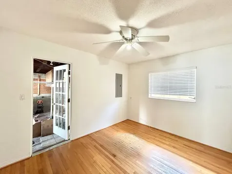631 45th Avenue N St Petersburg FL 33703