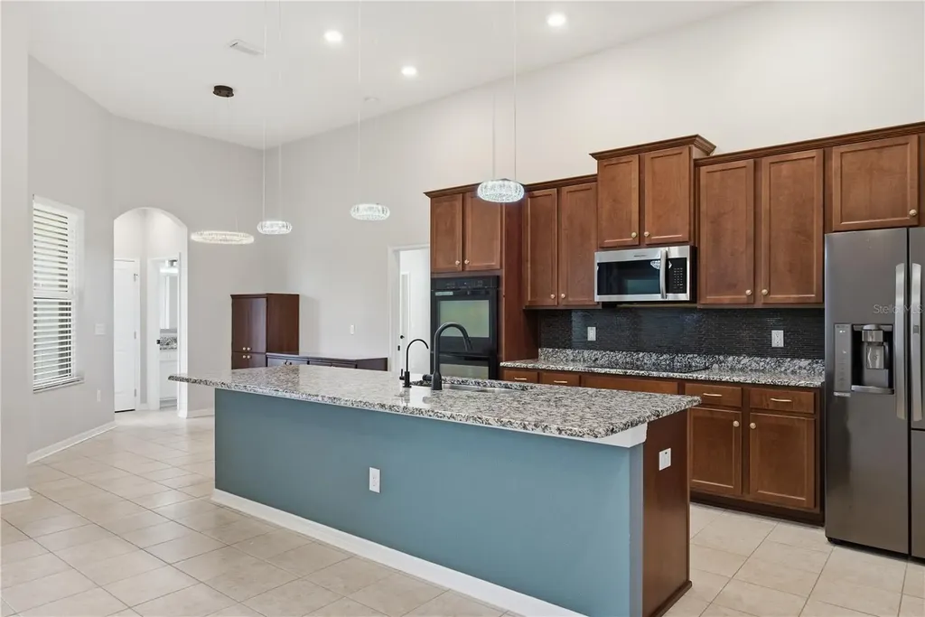 6410 Falling Oak Trail Wesley Chapel FL 33545
