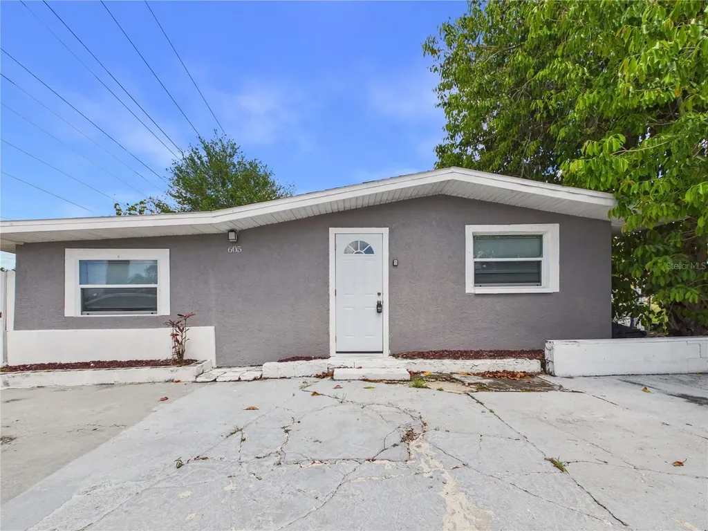 605 S Disston Avenue Tarpon Springs FL 34689