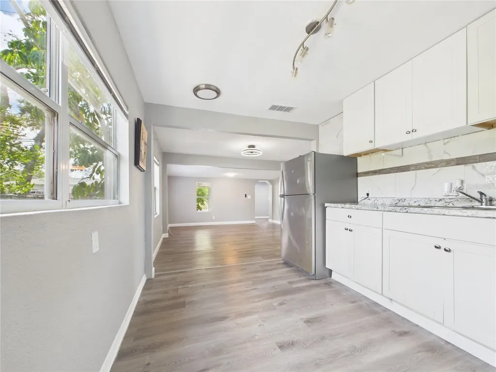 605 S Disston Avenue Tarpon Springs FL 34689