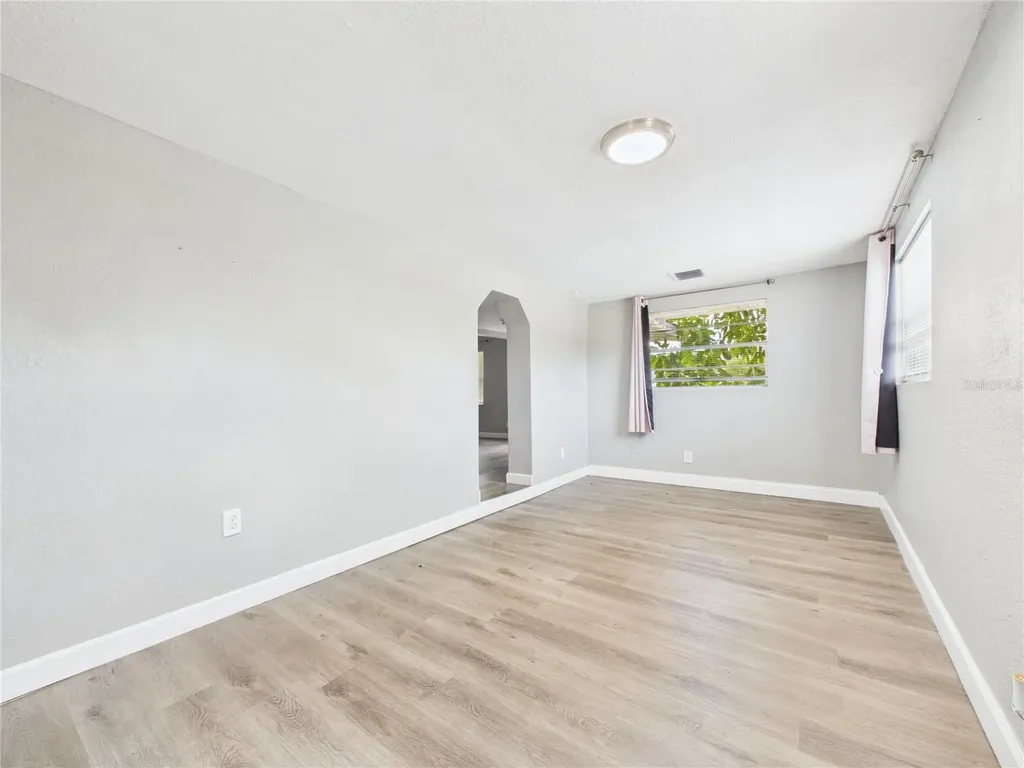 605 S Disston Avenue Tarpon Springs FL 34689