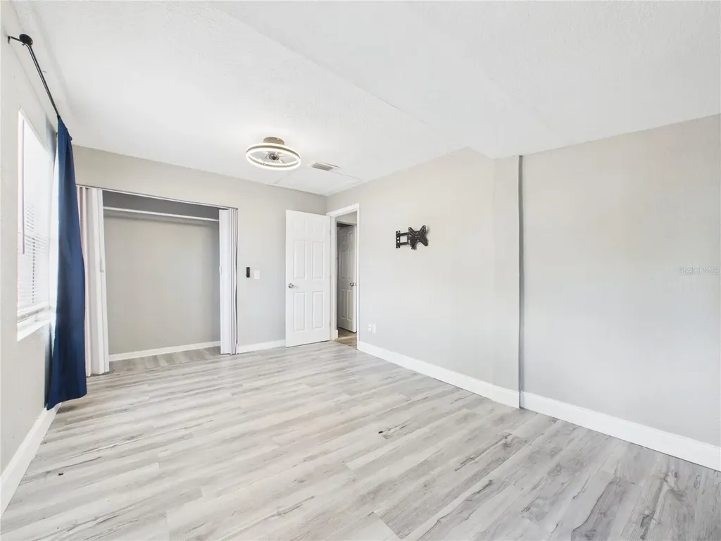 605 S Disston Avenue Tarpon Springs FL 34689