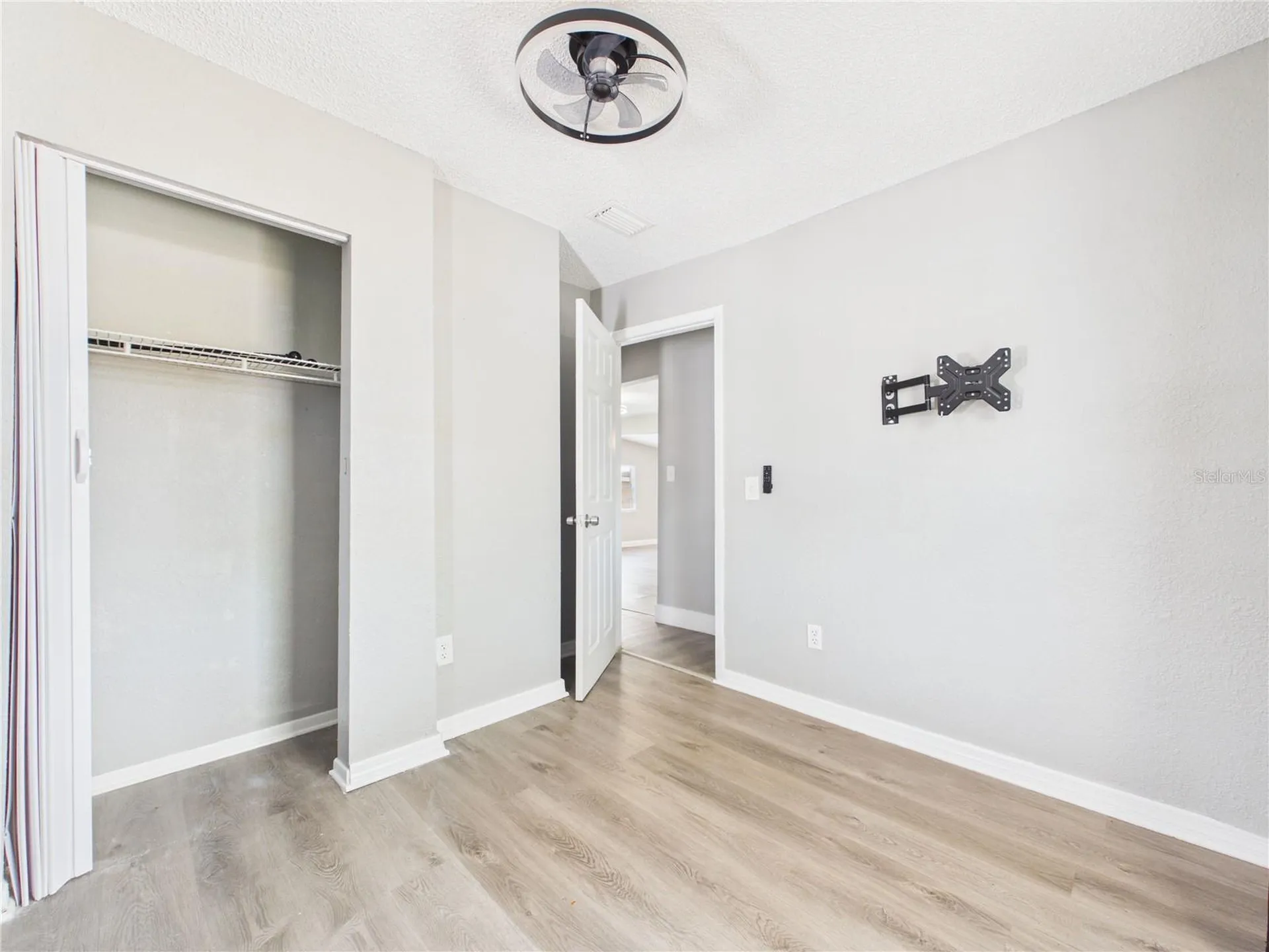 605 S Disston Avenue Tarpon Springs FL 34689
