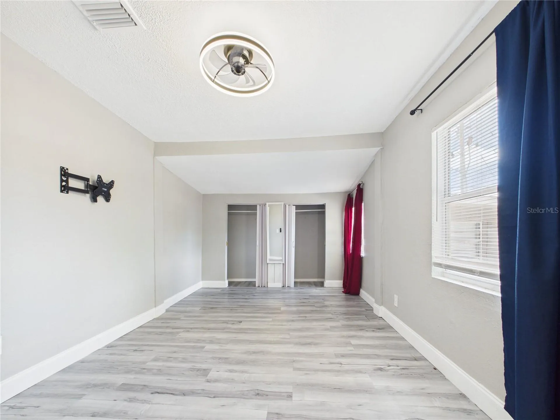 605 S Disston Avenue Tarpon Springs FL 34689