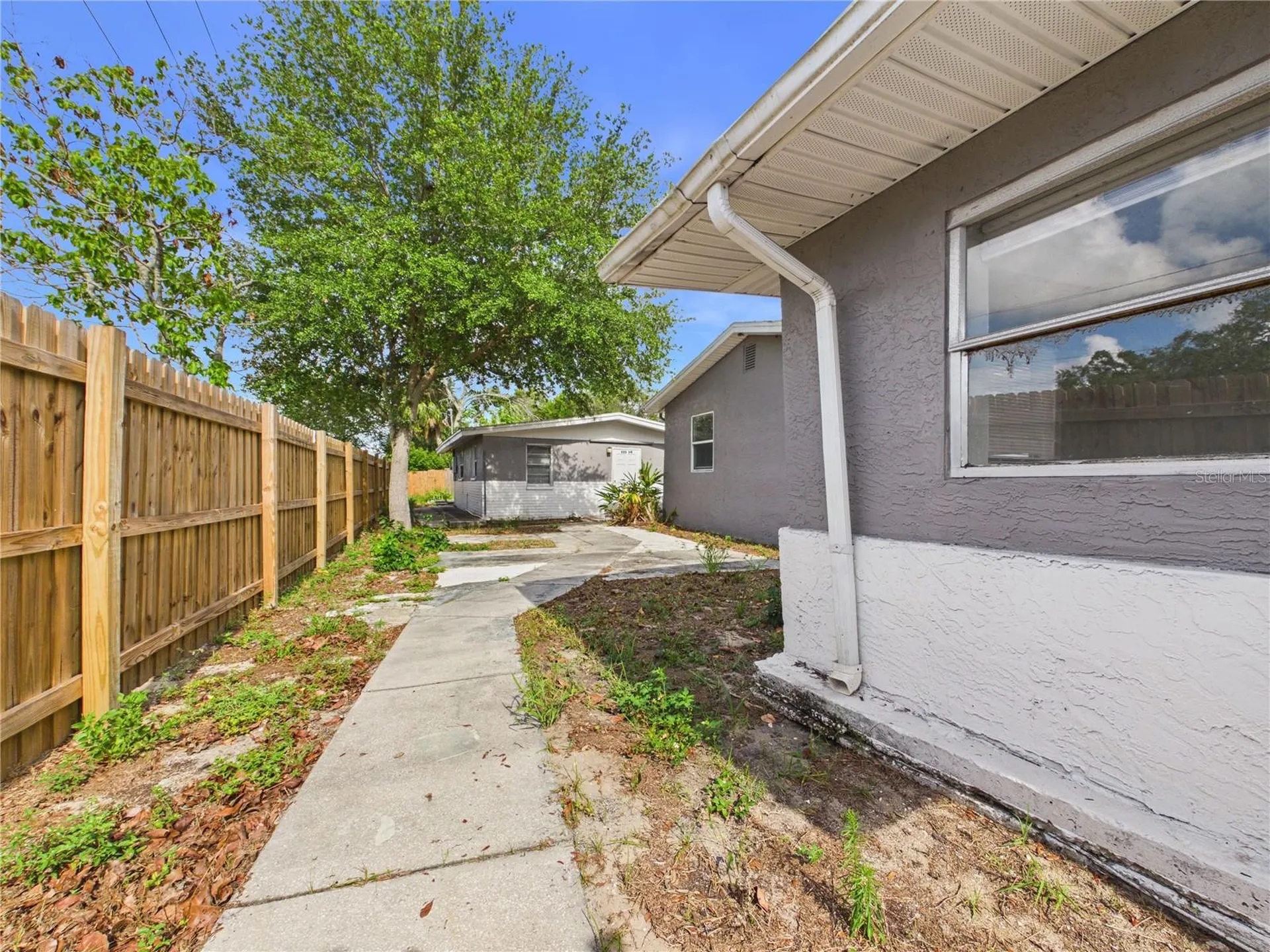 605 S Disston Avenue Tarpon Springs FL 34689