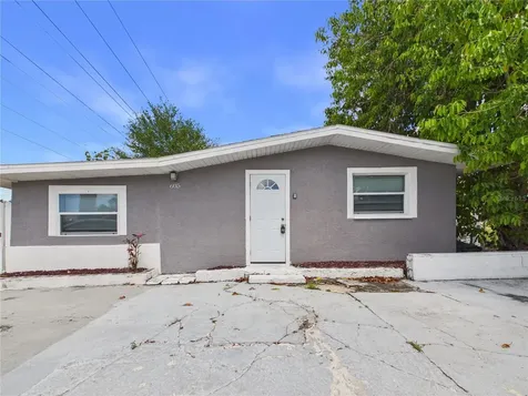 605 S Disston Avenue Tarpon Springs FL 34689