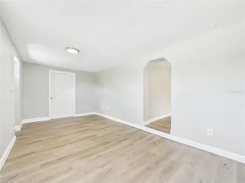 605 S Disston Avenue Tarpon Springs FL 34689