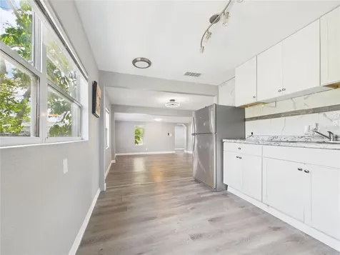 605 S Disston Avenue Tarpon Springs FL 34689