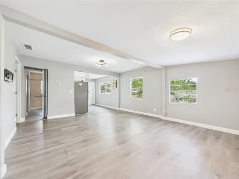 605 S Disston Avenue Tarpon Springs FL 34689