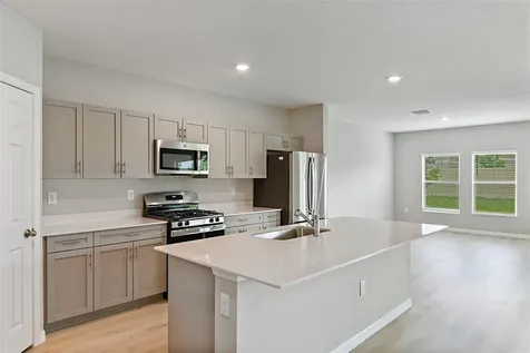31670 Baronne Street Wesley Chapel FL 33545