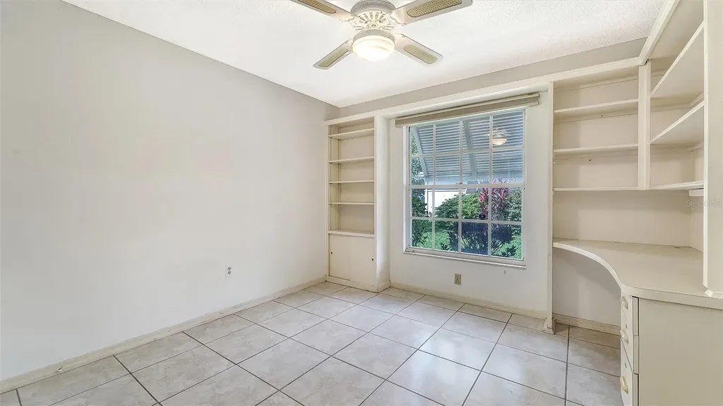4429 Oakley Greene Sarasota FL 34235