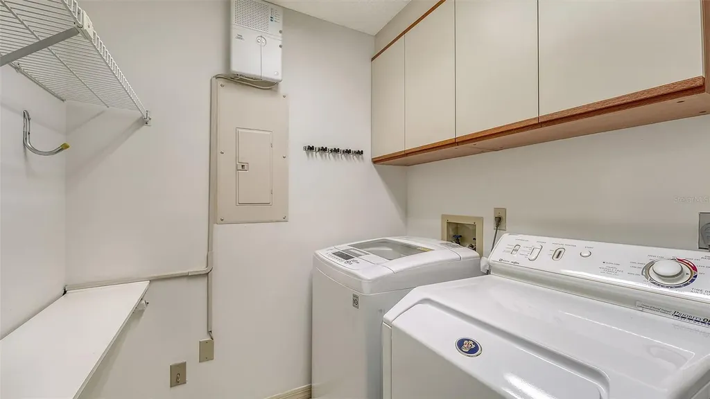 4429 Oakley Greene Sarasota FL 34235