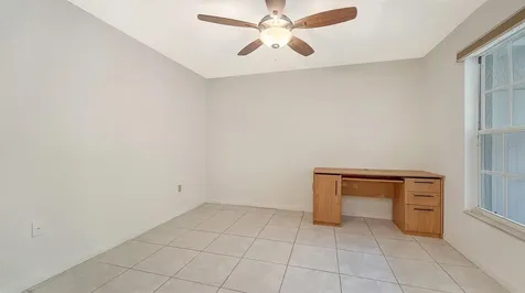 4429 Oakley Greene Sarasota FL 34235