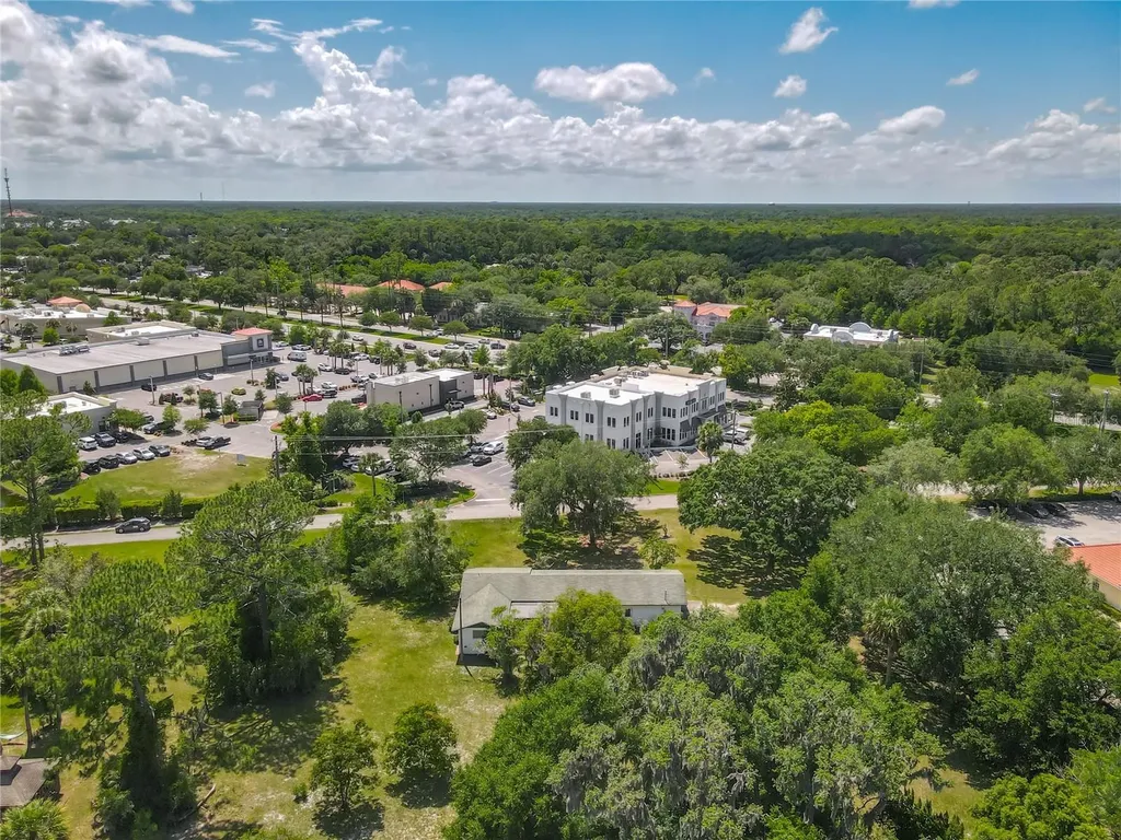 10 Mirror Lake Drive Ormond Beach FL 32174