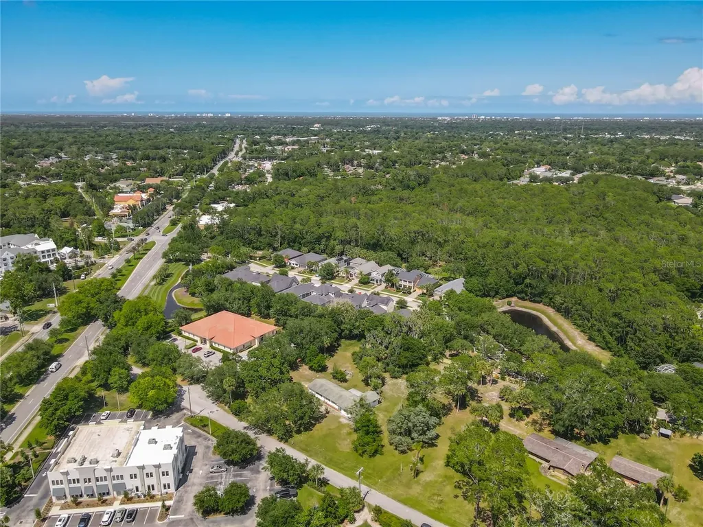 10 Mirror Lake Drive Ormond Beach FL 32174