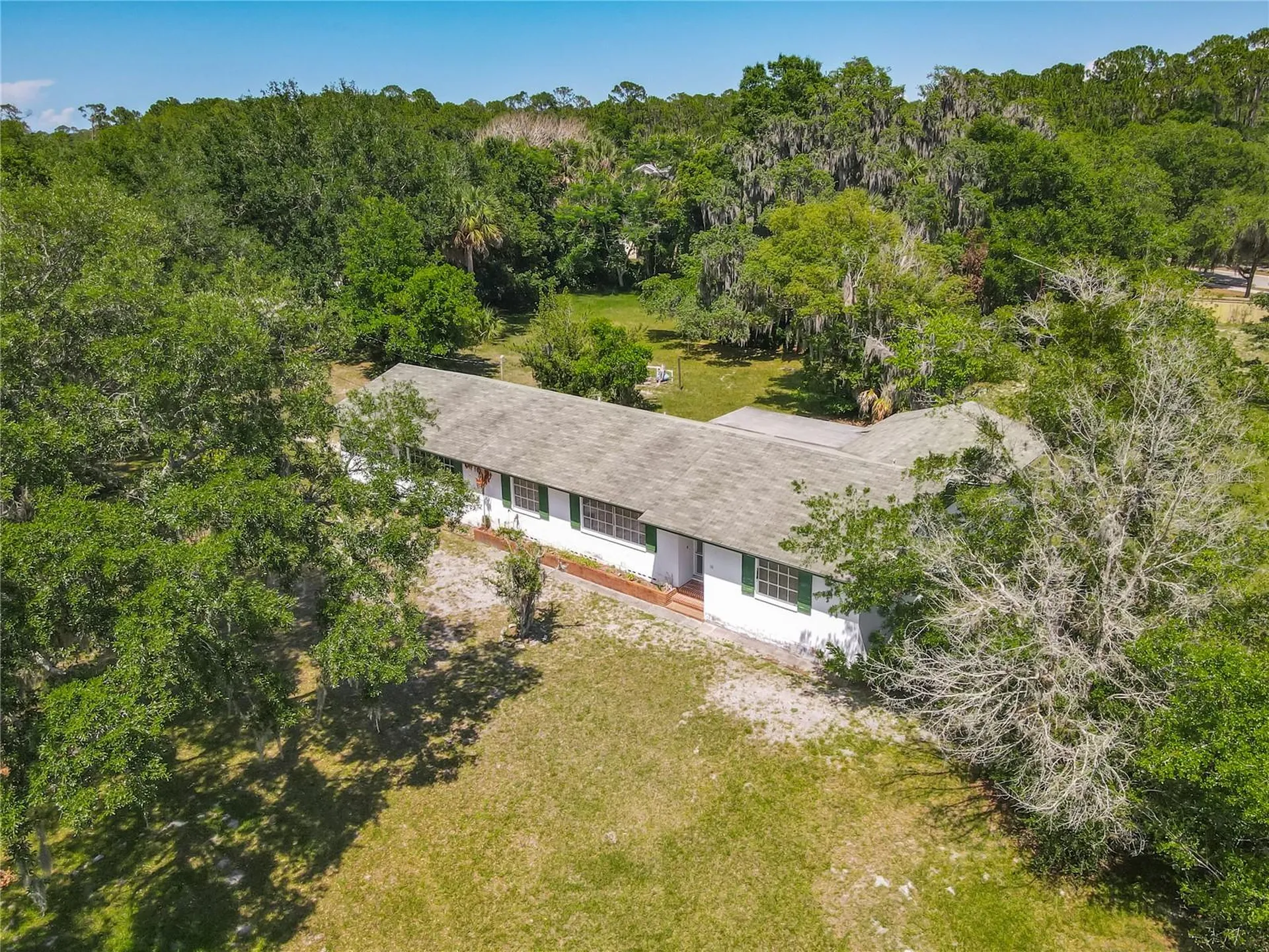 10 Mirror Lake Drive Ormond Beach FL 32174