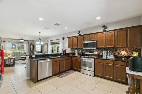913 Bending Oak Trail Winter Garden FL 34787