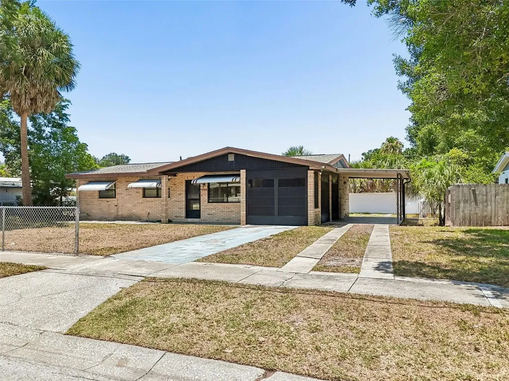 4721 W Fairview Heights Tampa FL 33616