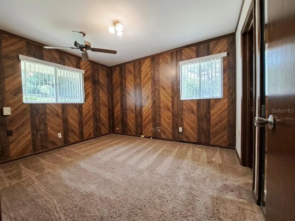 4721 W Fairview Heights Tampa FL 33616