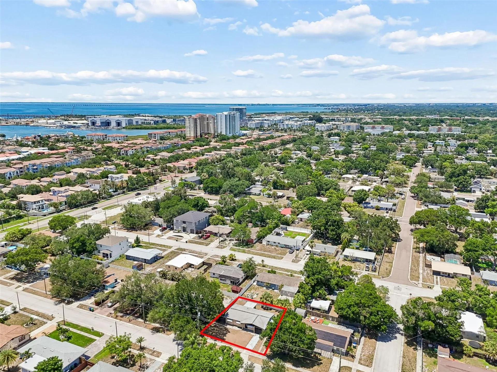 4721 W Fairview Heights Tampa FL 33616