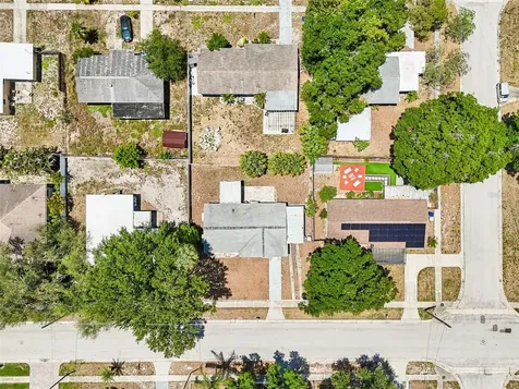 4721 W Fairview Heights Tampa FL 33616