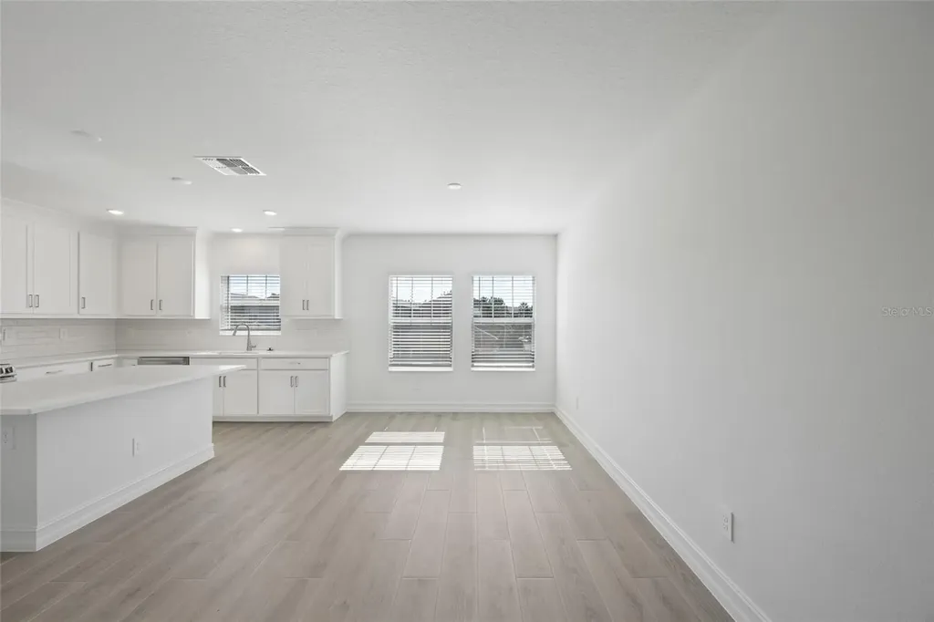 3463 Silent Gardens Cove Wesley Chapel FL 33543