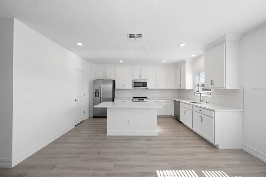 3463 Silent Gardens Cove Wesley Chapel FL 33543