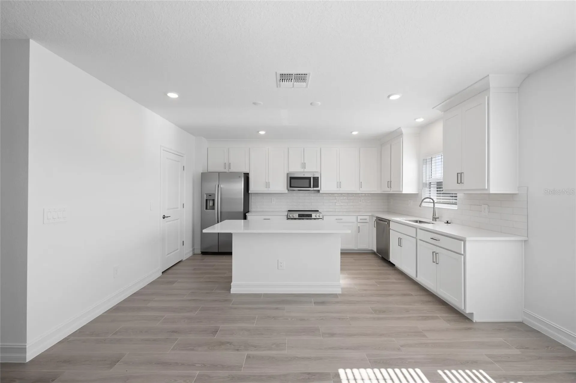 3463 Silent Gardens Cove Wesley Chapel FL 33543