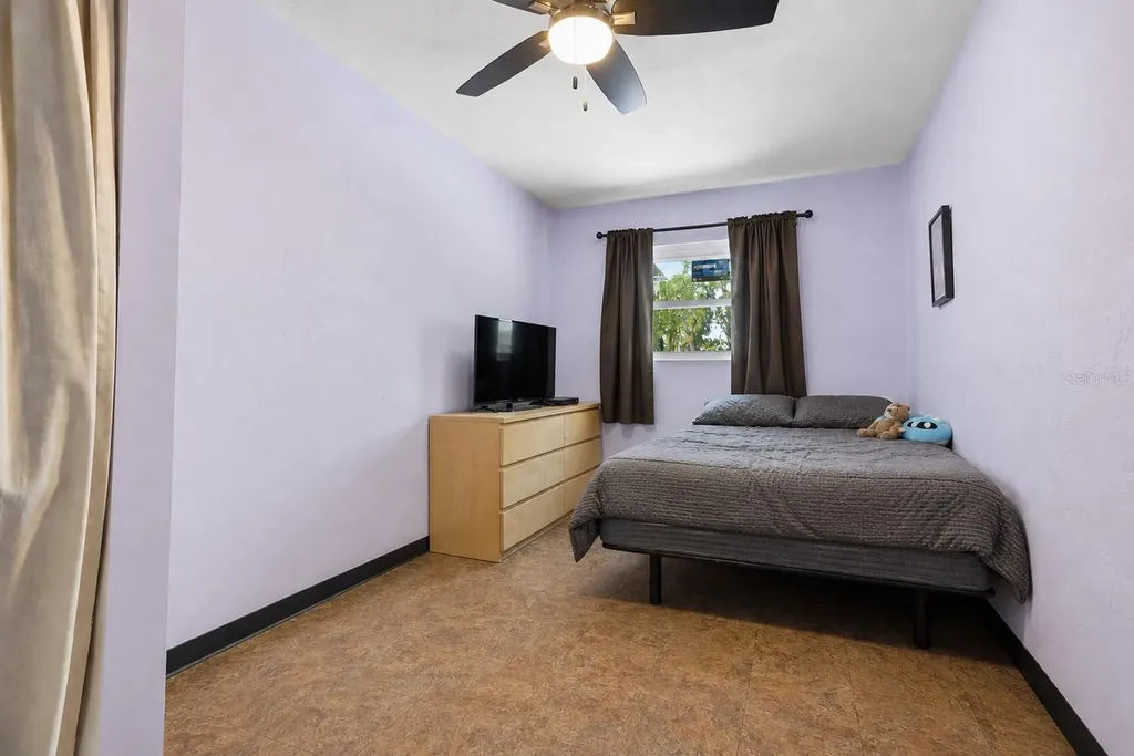 5126 104th Street N St Petersburg FL 33708