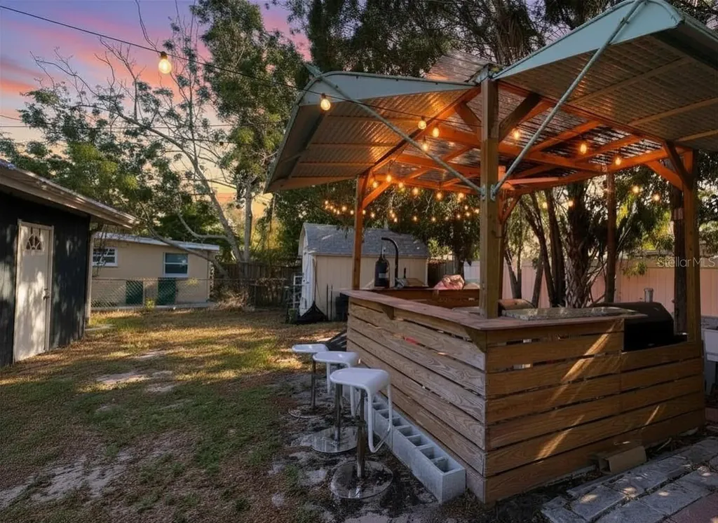 5126 104th Street N St Petersburg FL 33708