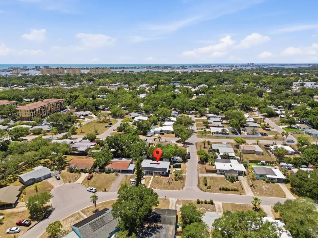 5126 104th Street N St Petersburg FL 33708