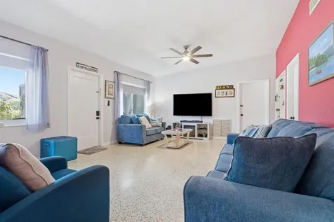 5126 104th Street N St Petersburg FL 33708