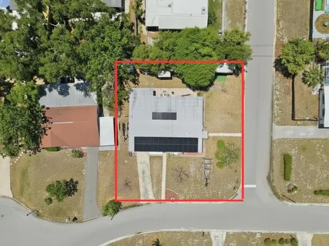 5126 104th Street N St Petersburg FL 33708