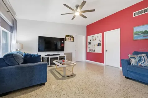 5126 104th Street N St Petersburg FL 33708