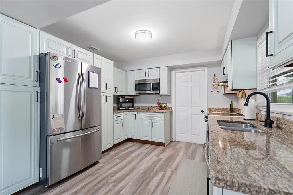 10214 N Woodmere Road Tampa FL 33617