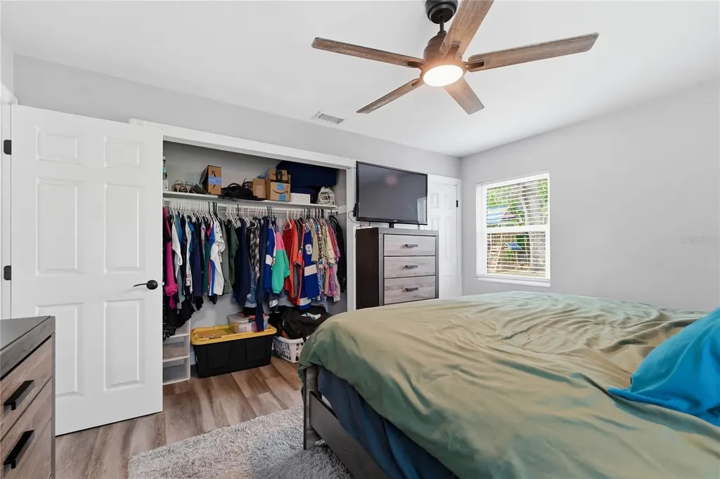 10214 N Woodmere Road Tampa FL 33617