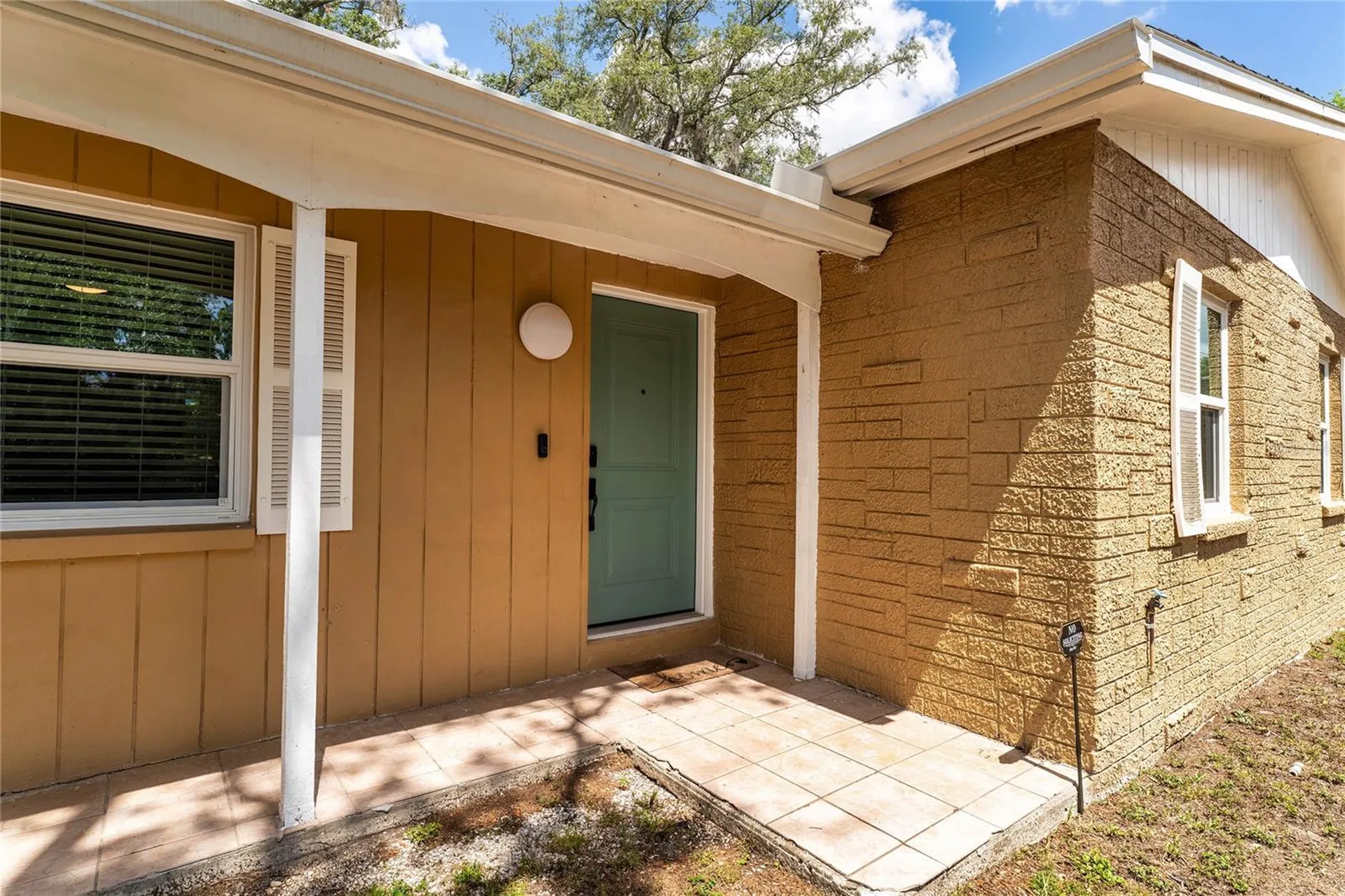 10214 N Woodmere Road Tampa FL 33617