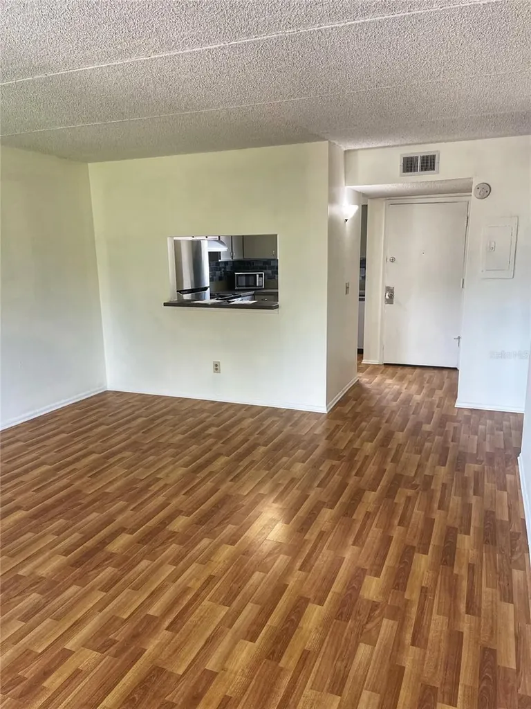 2846 Somerset Park Drive Tampa FL 33613