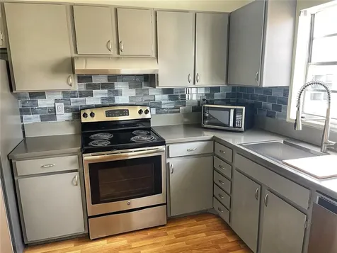 2846 Somerset Park Drive Tampa FL 33613