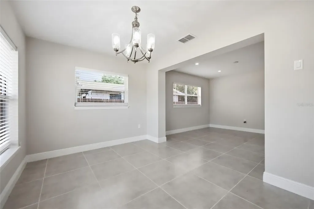 2314 Queensway Road Orlando FL 32808