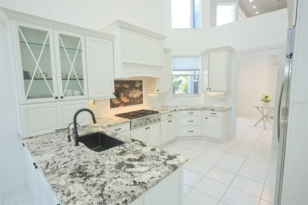 3527 Fair Oaks Lane Longboat Key FL 34228