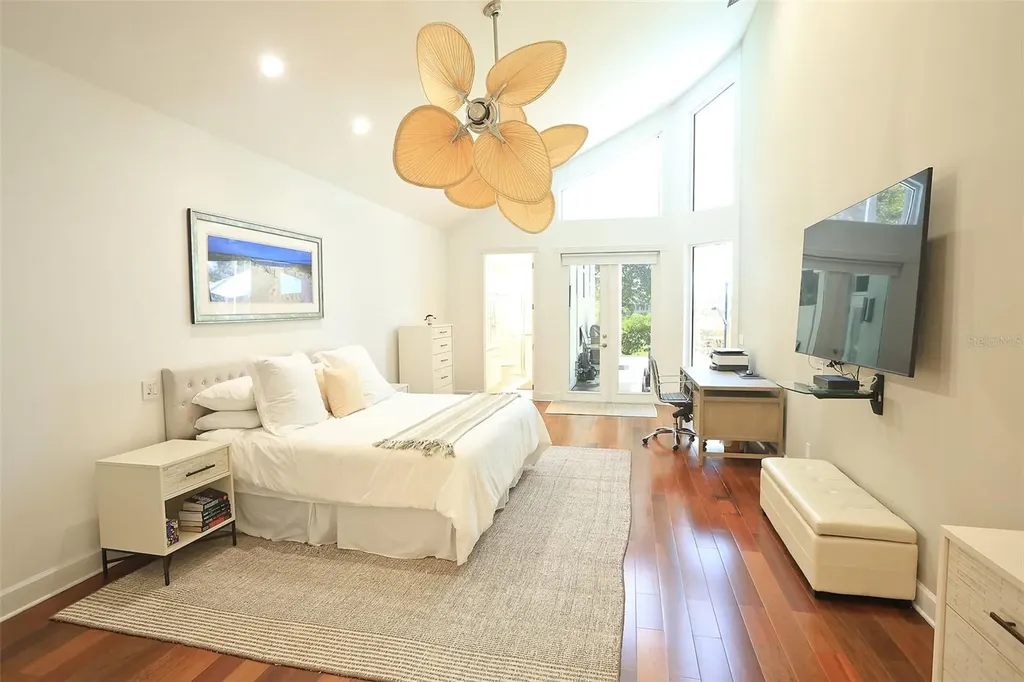 3527 Fair Oaks Lane Longboat Key FL 34228